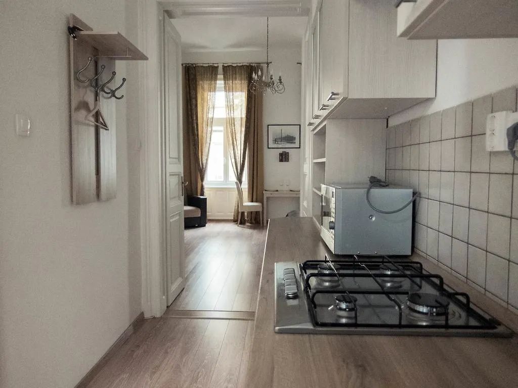 Goldcentral Apartment Budapest