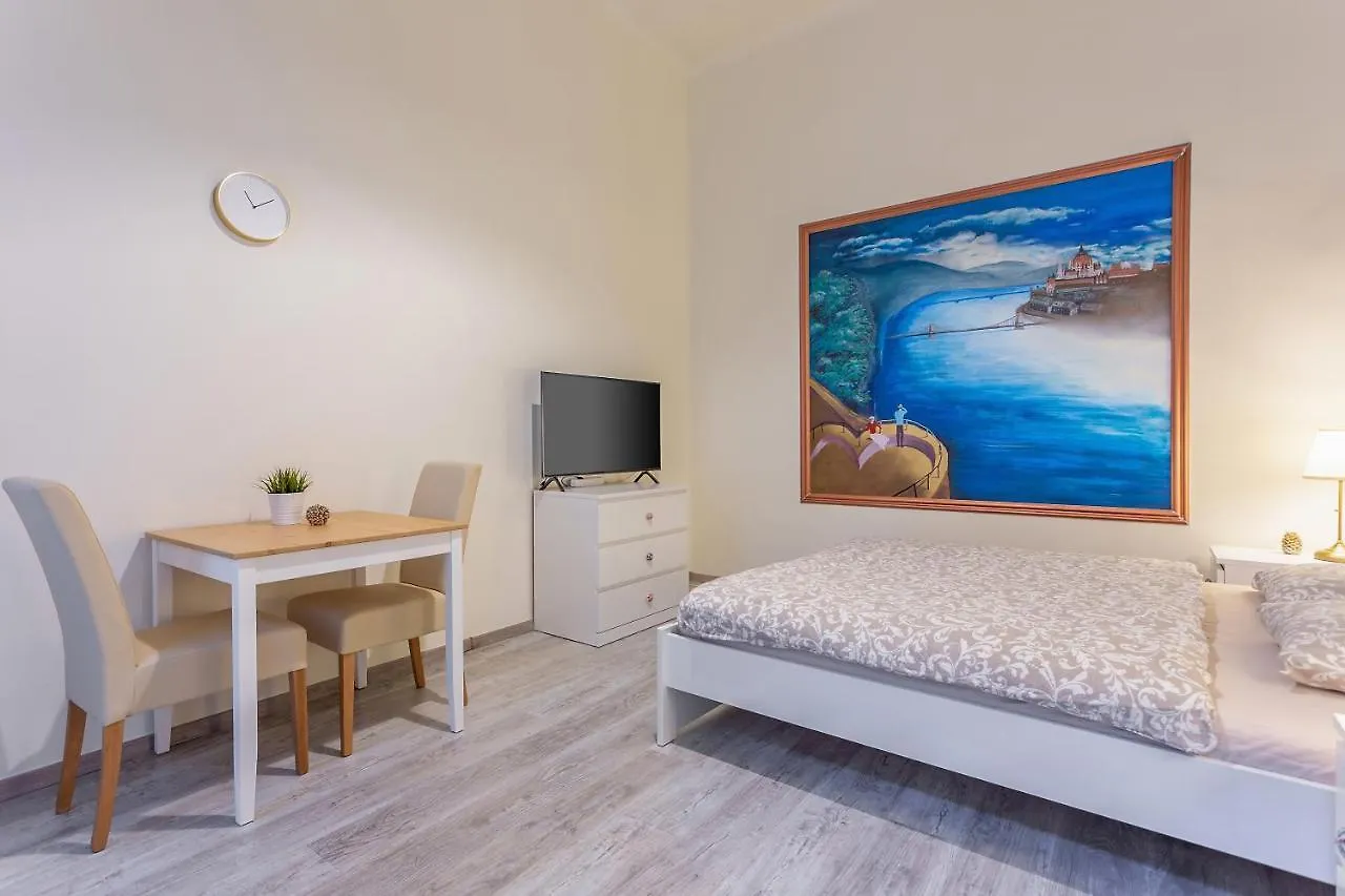 Goldcentral Apartment Budapest
