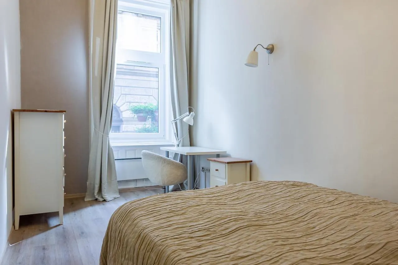 Goldcentral Apartment Budapest 0*,