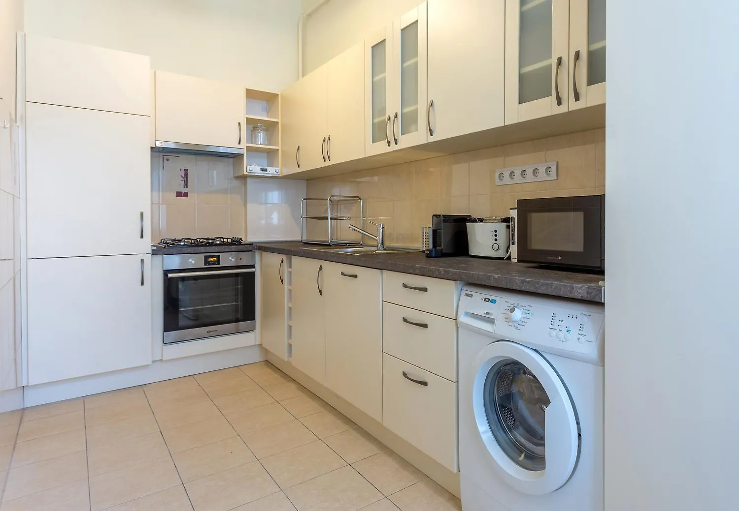 Goldcentral Apartment Budapest 0*,  Ungheria